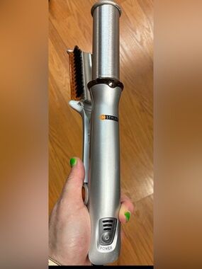 InStyler Original Rotating Hot Iron 1.25” Silver IS1001 Curl Straighten Styler